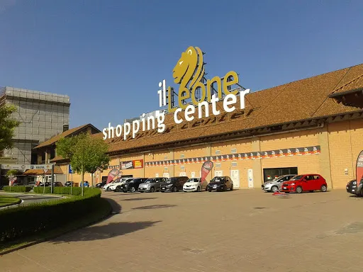 Il Leone Shopping Center - افضل اماكن التسوق في إيطاليا